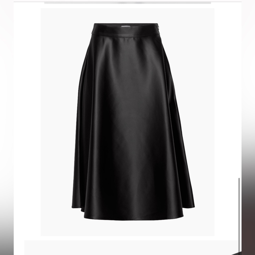 BABATON Aritzia Futurism Black Satin Skirt, Size 6, Excellent Condition!